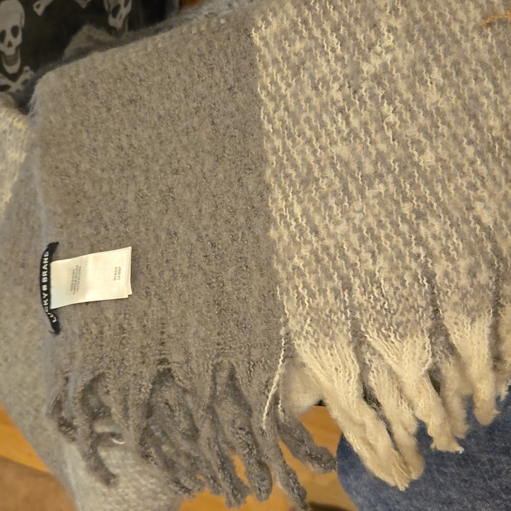 Lucky Brand 76" Grey Plaid Scarf
